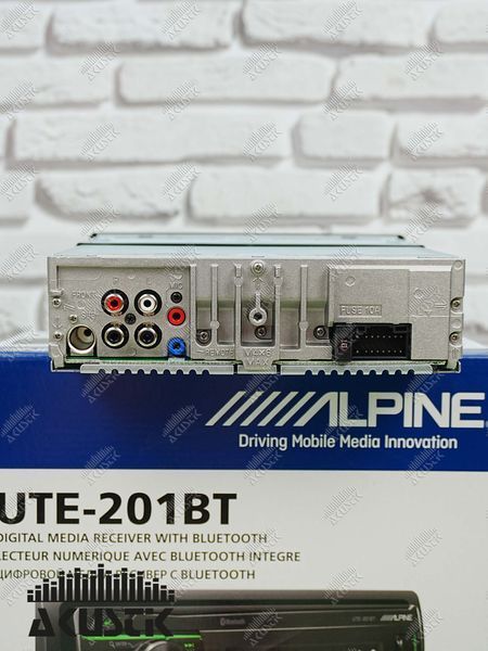 Магнітола Alpine UTE-201BT 111032 фото
